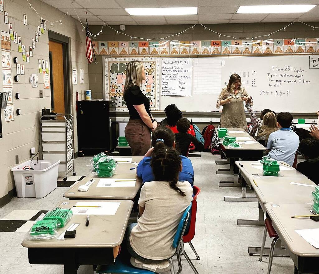 KFR_MathEd's tweet photo. COACHING LAB: I loved participating in the Region 11 Coaching lab with @amstitroyuniversity! What a great way to grow and learn together.
#sccoaching #amsti4all #amstitroy #iteachmath #alabamaachieves https://t.co/cpLXy6iVGP https://t.co/cJI7WfTTTT