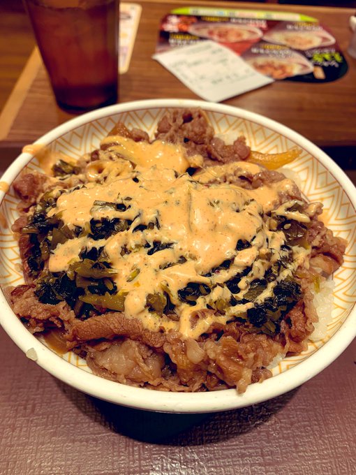 寒い夜に飲むホットココアは格別 