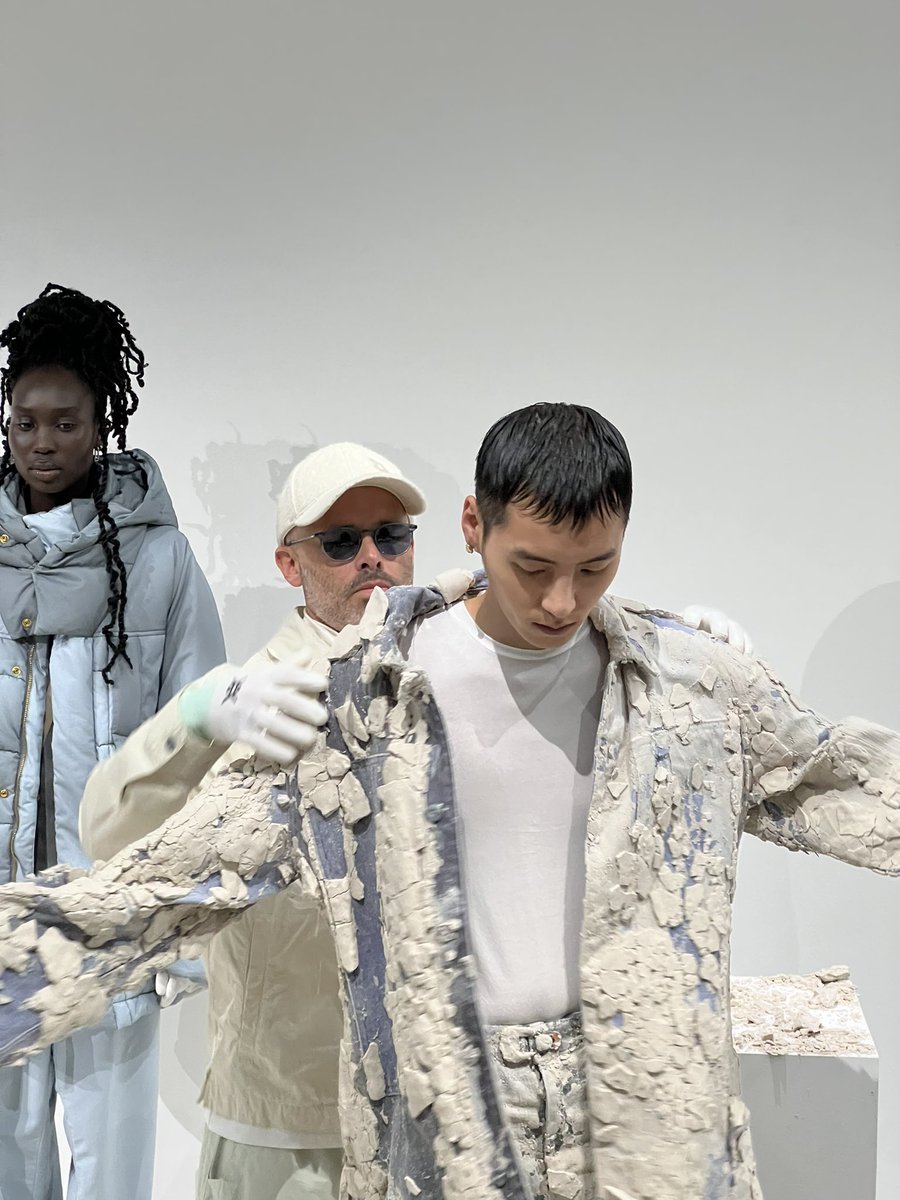 Daniel Arsham gave me a direct point of view of how to break into the perfect jacket.
