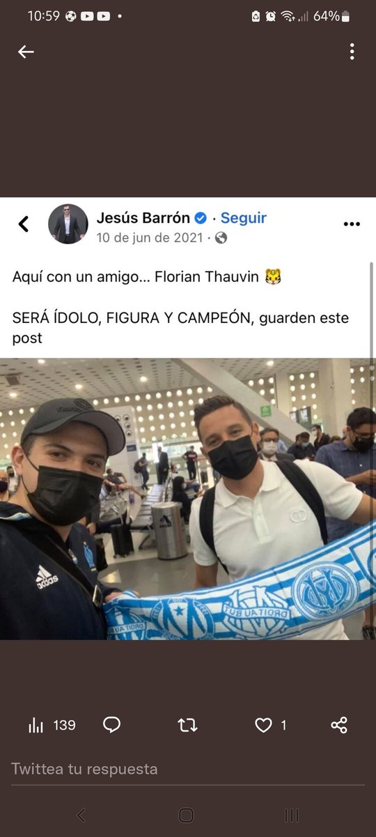 Jajajajajaja se va con la dona floreada