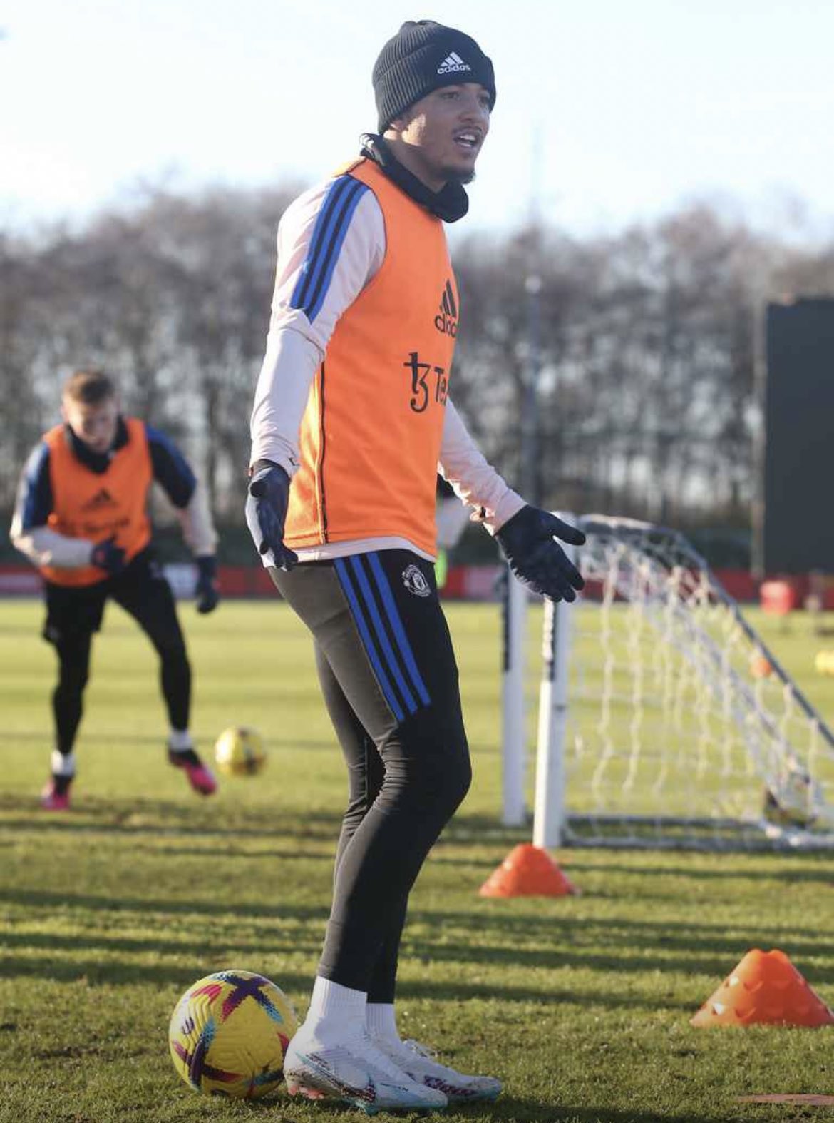 A photo of Sanchooo10 returning to the team