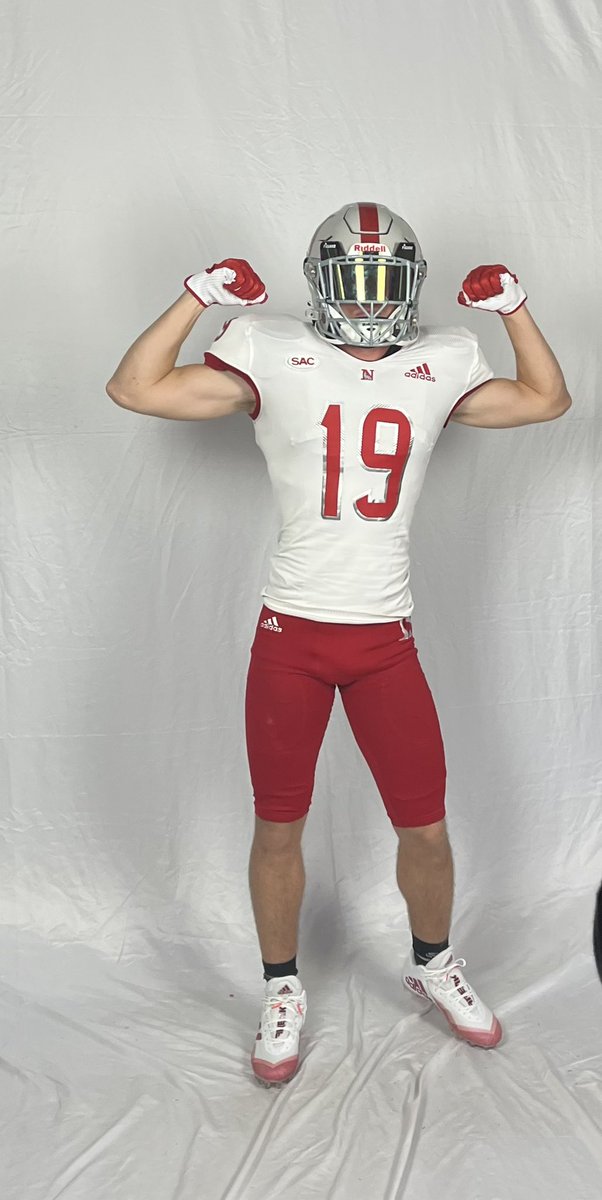 #official visit Newberry! Go Wolves!@SmallColby19!