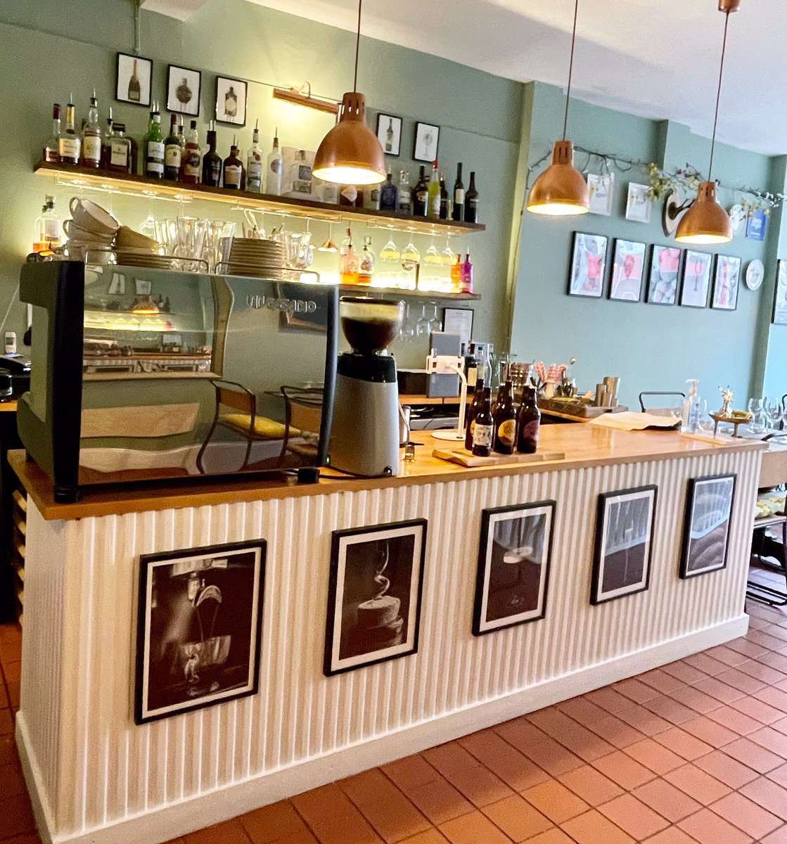 Clark's Restaurant tweet media