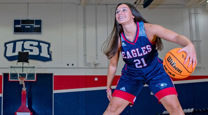 .<a href="/usiwbb/">USI Women’s Basketball</a> student-athlete Addisyn Blackwell '22 brings her game to the court and the accounting classroom. Get to know her in the Q&amp;A below. #illumeUSI

usi.edu/illume/scorebo…