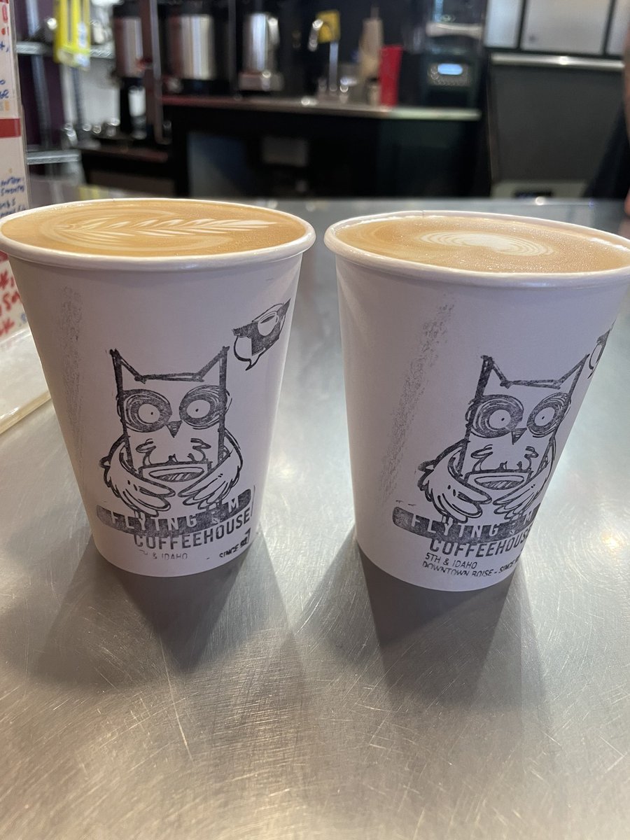 ordorica_g's tweet photo. Regresé a #FlyingM mi cafetería favorita en Boise #Idaho. En un entorno nevado, el café levanta ánimos. ¿Se te antoja? https://t.co/OvaHArqJhL