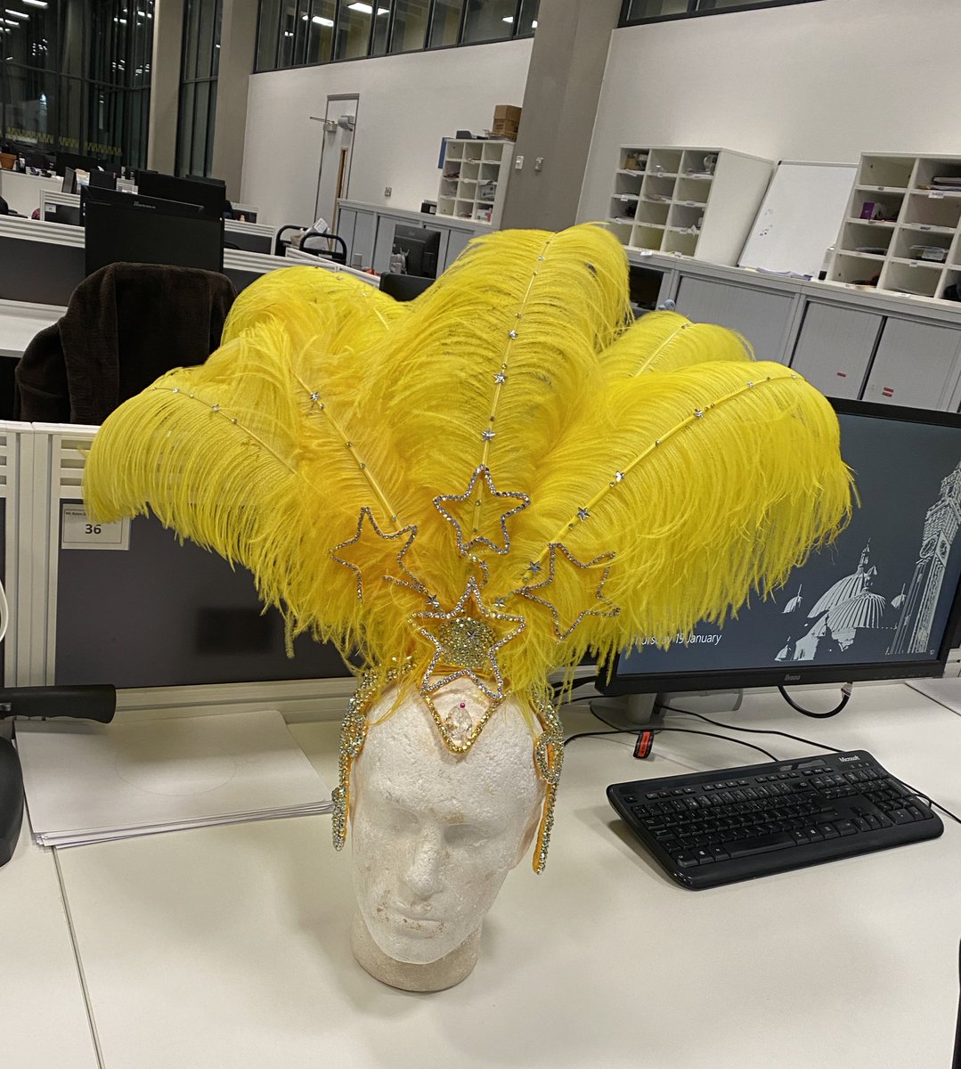 How do you make front line library staff visible to users? Nailed it #librarytwitter <a href="/UoBLibServices/">UoB Library Services</a>