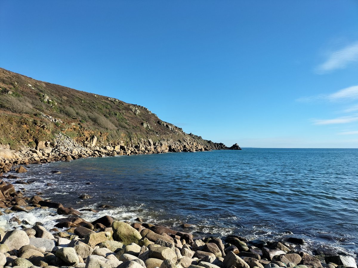 EventyMarketing's tweet photo. Cove cleaning, sea dipping and cake eating for @CornishSpliced mumma Spliced's 50th. Best day ever. AND a treasure haul of rope salvaged!
Month's worth of meetings talking at 100mph in a few hours with some #BlueSeaThinking! https://t.co/rpLOIhCNFS