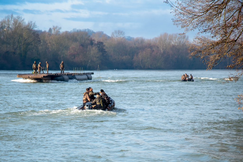 9_BIMa_AdT's tweet photo. [1/2]
Du 5 au 20 janvier à Angers et à La Valbonne, le #6_RG organise une évaluation opérationnelle de ses sections et compagnies spécialisées dont les compétences sont uniques et cruciales au sein de la brigade. 

#PrepaOps #SoldatsDeLaNation @ecolegenie49 @defense_ouest https://t.co/AvJDHa1JLa