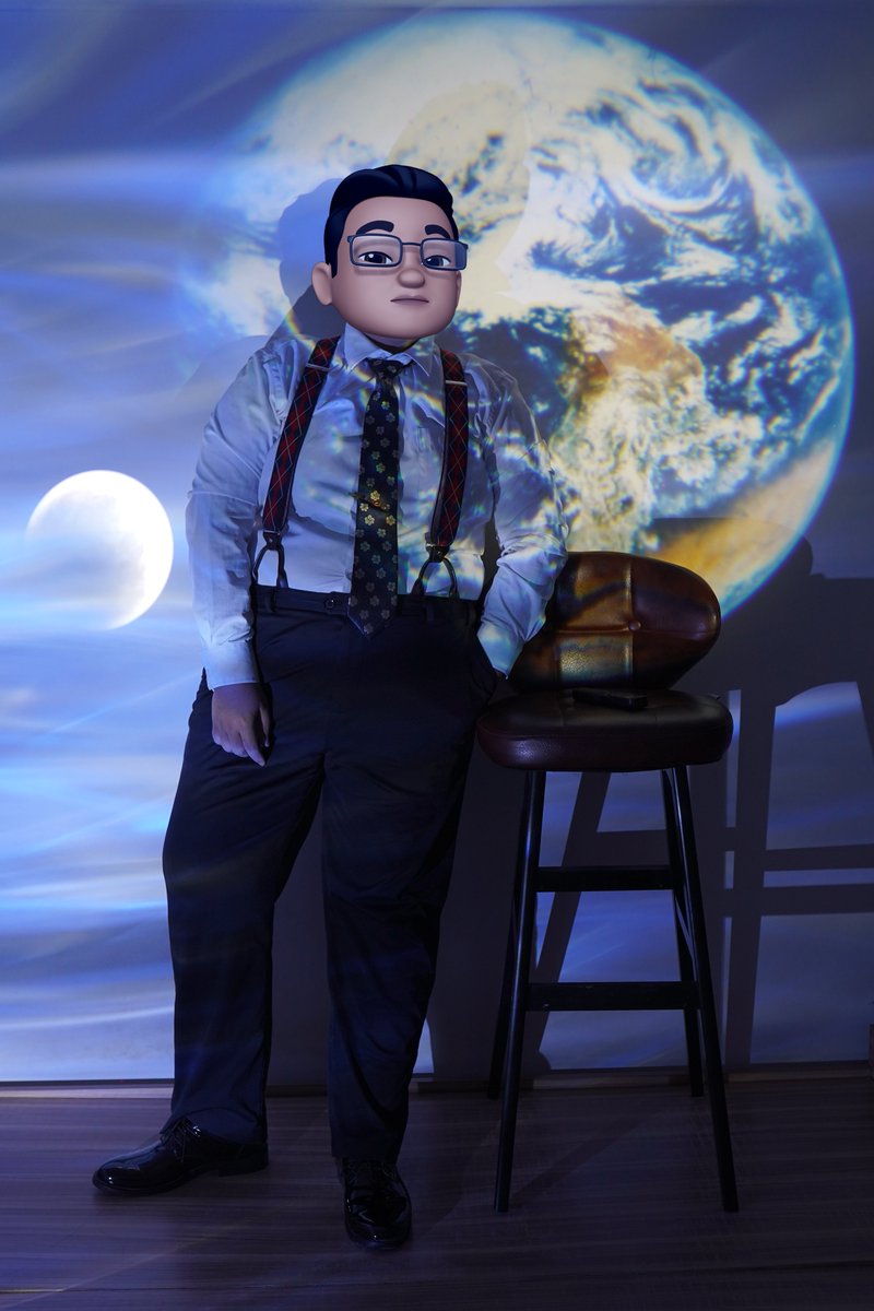 vinker17's tweet image. 今天挺开心的，关注的推友分享了以前很喜欢的一个街拍博主的新账号，还发现了之前在围脖关注的一个博主熊尉来了推里，简单的快乐😆--有点小开心的猪先生