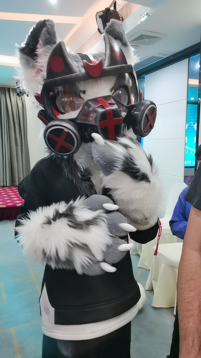 找了毛替带去参加了小型聚会 #fursuitcommission #fursuits #fursuiter #furry #furryfriends #furrvfandom #furrvartwork #furrvart #cutefursuit #cutefurry #furrycommunity #furryadopt #furrycommission #furryartist
#furryfriend #furrycharacter #furryadoptables
#furryhe #fursuit