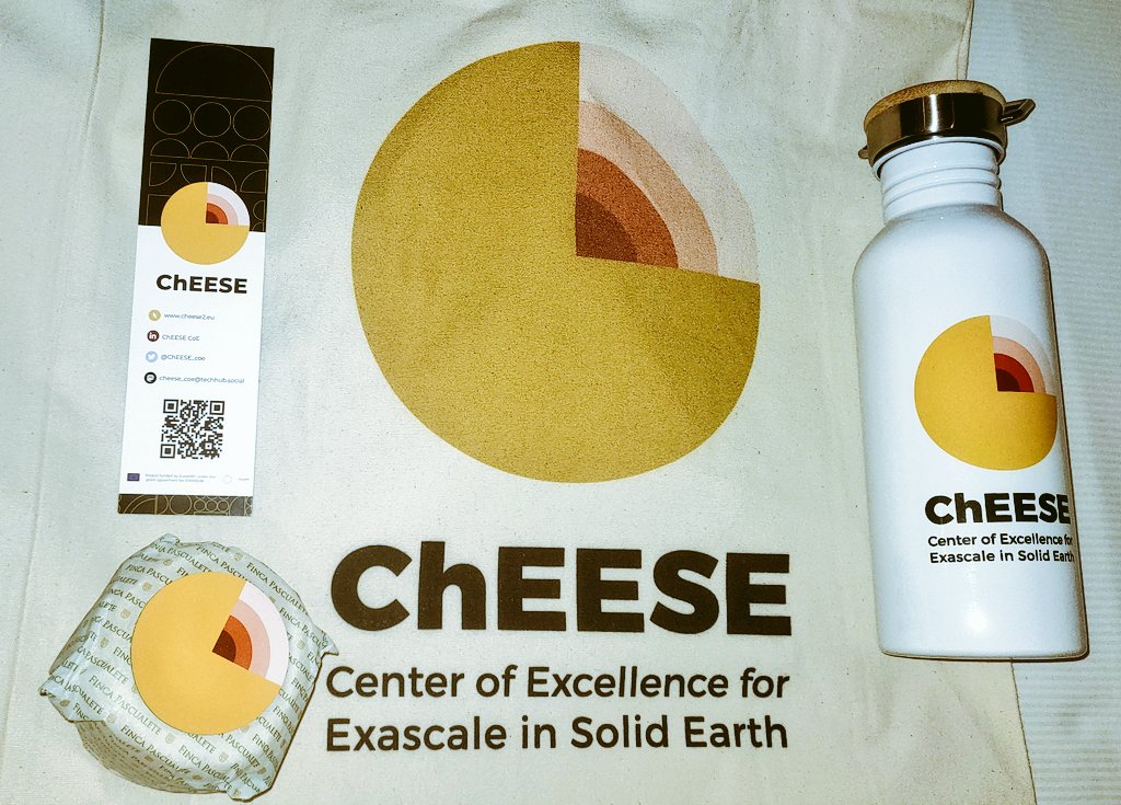 Some gifts for those attending the @Cheese_CoE KoM. Nice cloth bag, bottle and 'ChEESE' bookmark. But what is the little round thing in the lower left corner??? It is a real manchego cheese!!! Amazing!!! I will cry when I eat it!!!