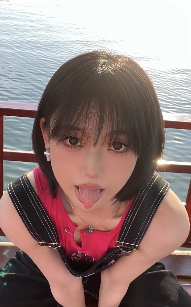 fff_fff_mm's tweet photo. 号被封了几天，莫名其妙又解了，但是我的粉丝清零了😅😅好烦 https://t.co/VLHD8L8d8D