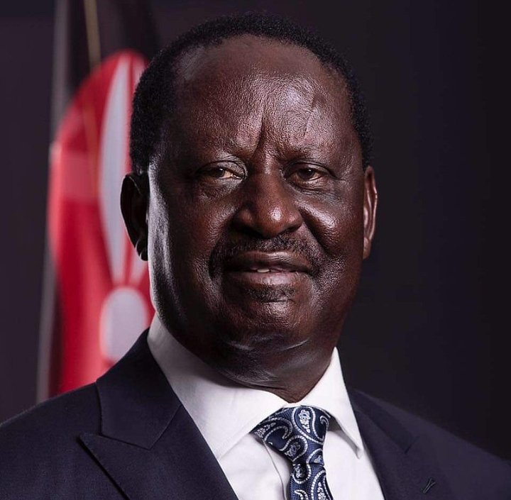 magwaz3's tweet photo. You can convince a monkey that honey is sweeter than banana but you will never convince me that Baba Raila Odinga lost 2022 elections.He should comeback and use whatever means to reclaim his Victory #Babathefifth
Azimio Kalonzo Musyoka Martha Karua IEBC whistle blowers Chebukati https://t.co/zBPNWwYQWf