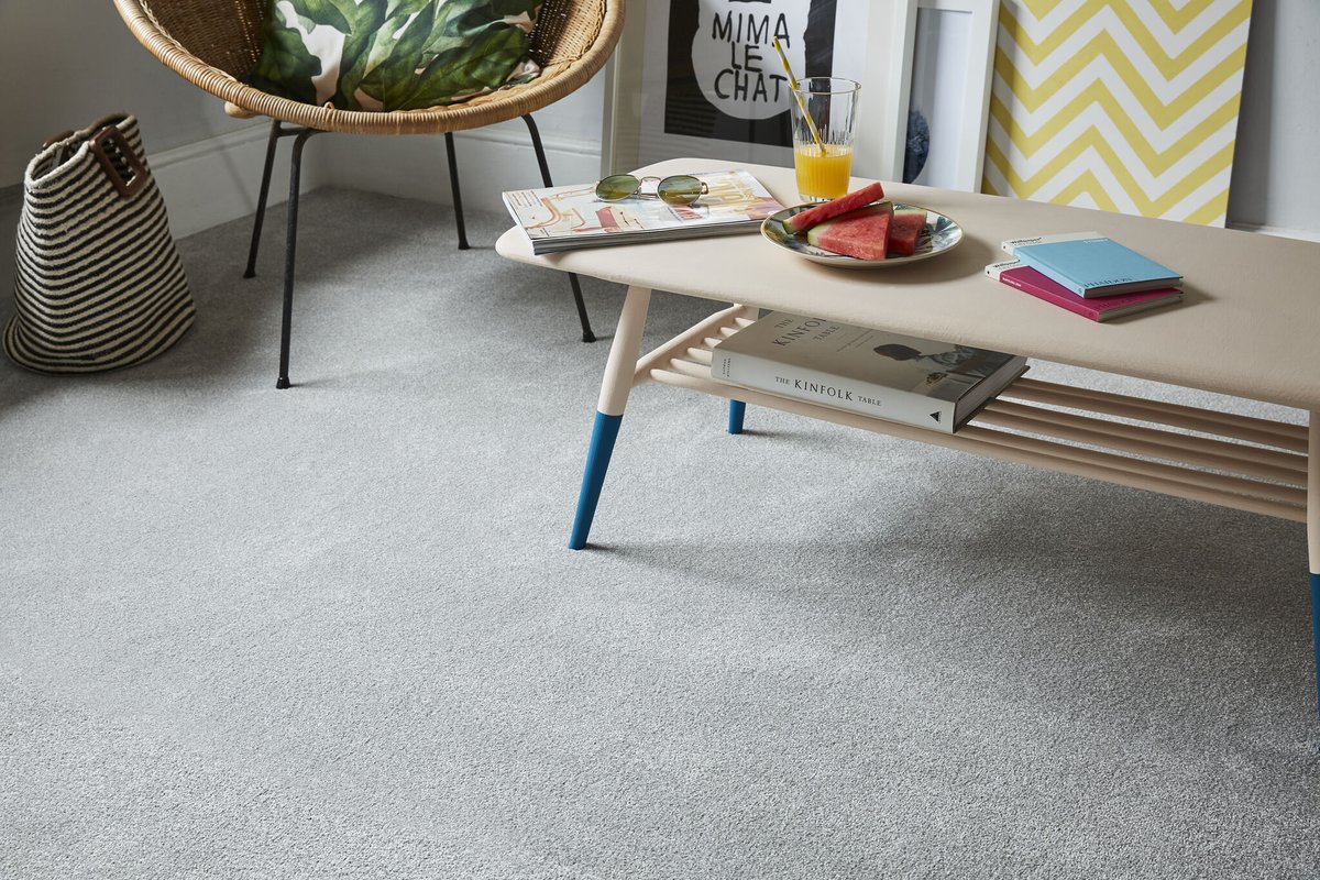 V & A Carpets tweet media