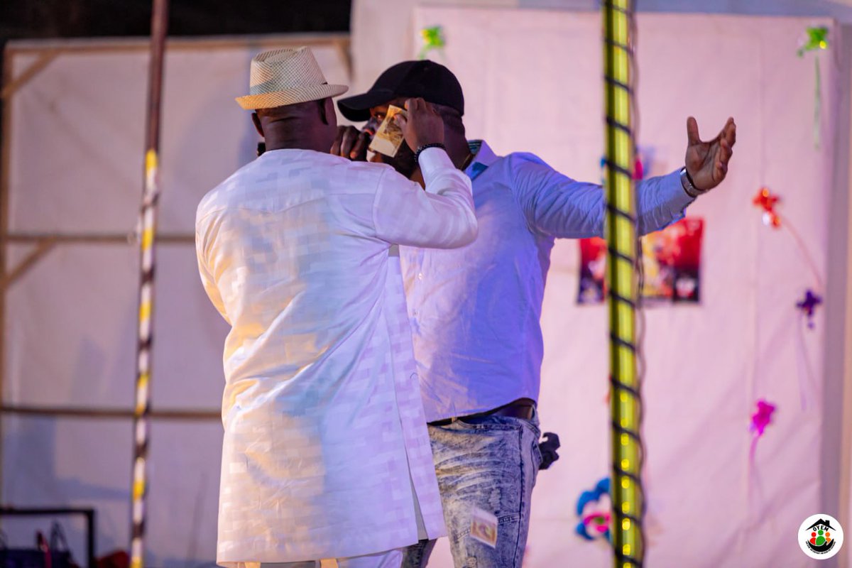 ArmiyawoOdjo's tweet photo. Revivez en images les moments forts de ma prestation au concert Musical de la Solidarité organisé par Abnet-Services et l' ONG TIBI au Centre Culturel TIBI de Bafilo ce 14 / 01/ 2023

Merci au charmant public de Bafilo.

#OyemOdjo #Team228 #OngTibi #Togo #BAFILO https://t.co/mviOEuhGMC