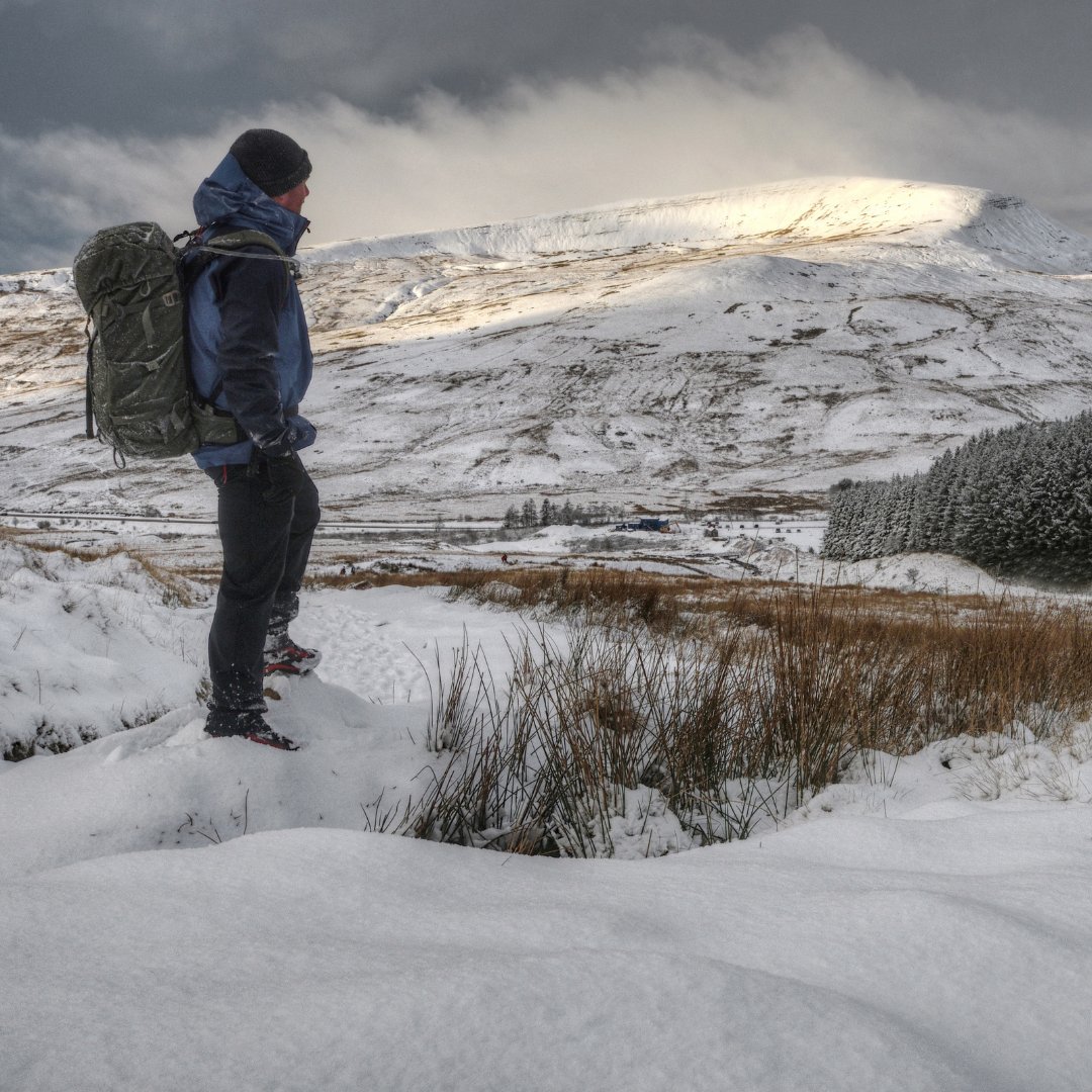 Cracking winter conditions for Ceri Slyman in the Brecon Beacons this week, perfect for testing out his new Torridon jacket. 

📸 - <a href="/NeilHolman3/">Neil Holman</a> 

#Sprayway #BreconBeacons #PenYFan #Wales