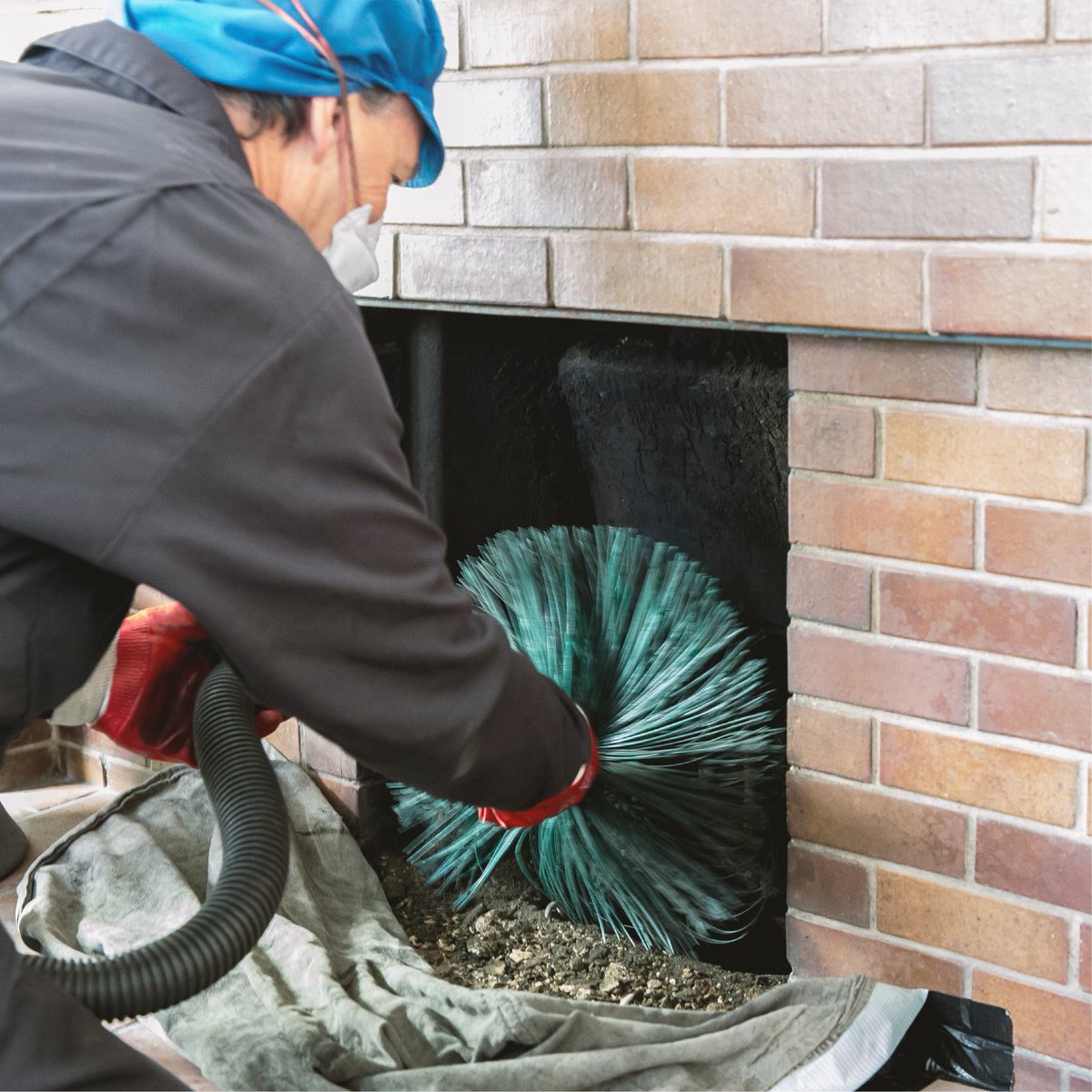 fireangelsafety's tweet photo. When was the last time your open fire chimney and flue were checked?🔥@LondonFire has issued an urgent safety warning to ensure #chimneys & #flues are swept regularly after dangerously high #CO levels were detected at a home in the area: https://t.co/mbfchBP26h #NetworkofSupport https://t.co/Qbd9EUuXeJ
