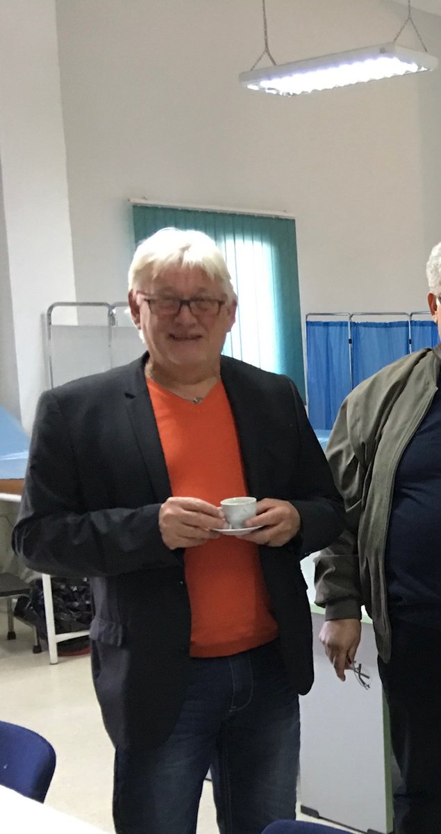 Une belle personne a rejoint les étoiles !
Alain Viard, Médecin Vasculaire, nous a quitté aujourd’hui (19/01/2023) d’une « courte maladie ». Il a exercé pendant 40 ans à Foix. C’était un homme exceptionnel, un grand médecin humaniste, un être sensible, un artiste Adieu Fratello