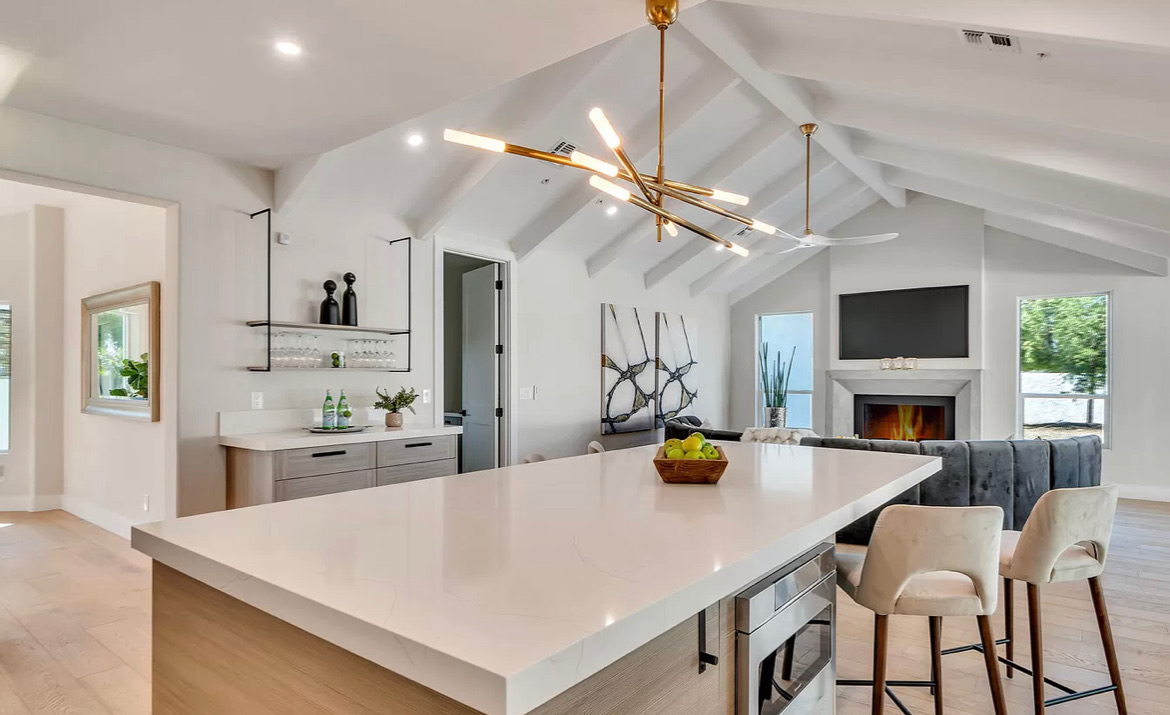 iSearchDecor's tweet photo. Although we completed this a couple months ago, this is one for the book and not to forget!!! Luxury at it’s finest!!! https://t.co/SskFyo7CGy