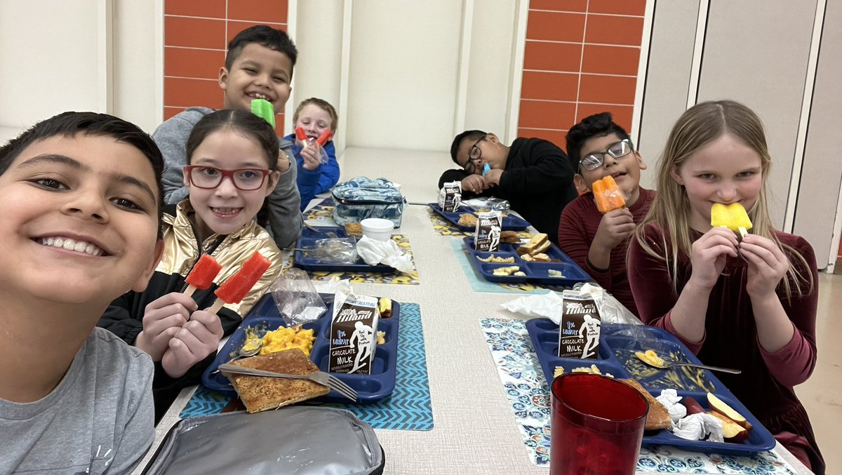 Happy Readers! #principalslunchbunch