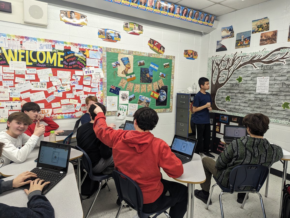 MrsNeumann_PTHS's tweet photo. Midterm Review for AP/Honors World History #theygotthis @MrJBermudez @RichHayzler @MichaelPortas #peqpantherpride https://t.co/vjvUCZlA2I