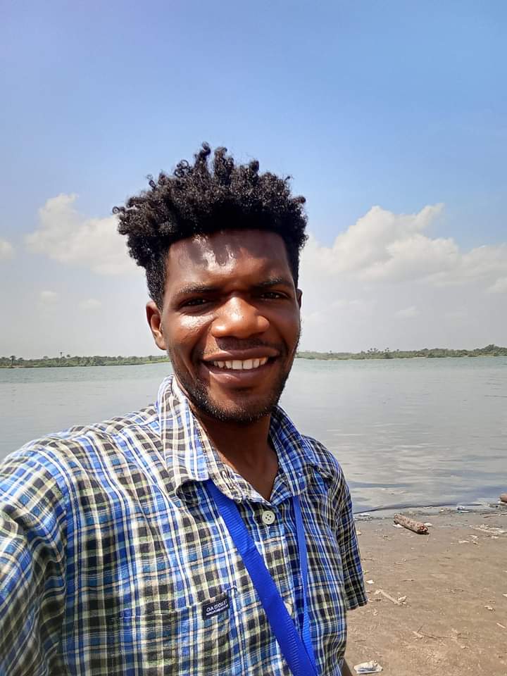 menu_bainda's tweet photo. 🚦A communicator who doesn't talk much and write much!
🚦A communicator who doesn't use big words in his speeches and writings!
🚦A communicator who doesn't use his time to research big words!
🚦A communicator who always keeps his speeches and writings in https://t.co/XpEMw0C3Ip https://t.co/ka7qzFcWVc