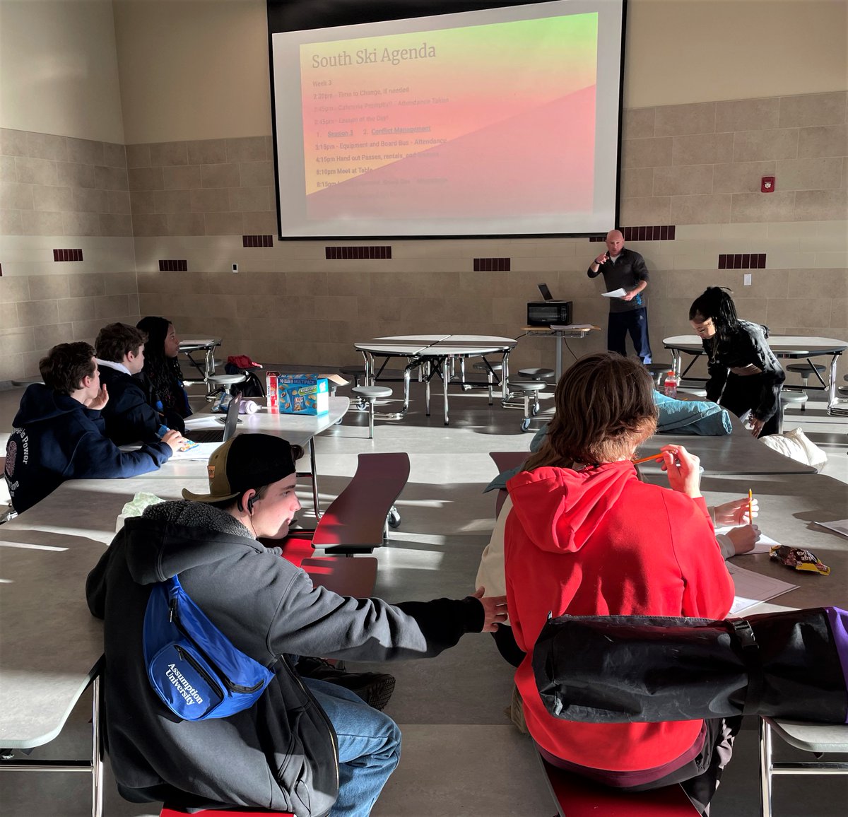 masshirecentral's tweet photo. @worcesterpublic #Ski Club photos from 3 weeks @Wachusett! Based out of South HS, the 6-week program is Wednesday nights and includes #careerskills lessons, #snacks, #skiing, and singing (not mandatory but encouraged) on bus rides. @drrmonarrez @MASchoolsK12 #ConnectingActivities https://t.co/Z2Mm3oYJBO