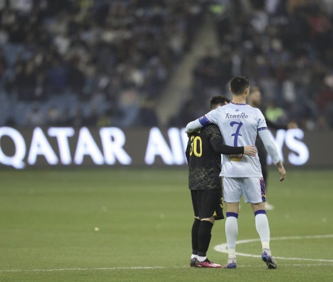 This picture of Messi🐐  and Ronaldo🐐 deserves a thousand retweet 🥺❤️