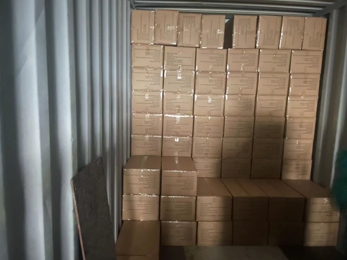 Our company supplies dried mealworms and dried black sailor flies for a long time. We cooperate pragmatically with the greatest sincerity and can supply 200 tons of various insect products per month. We will serve you wholeheartedly throughout the day. Contact