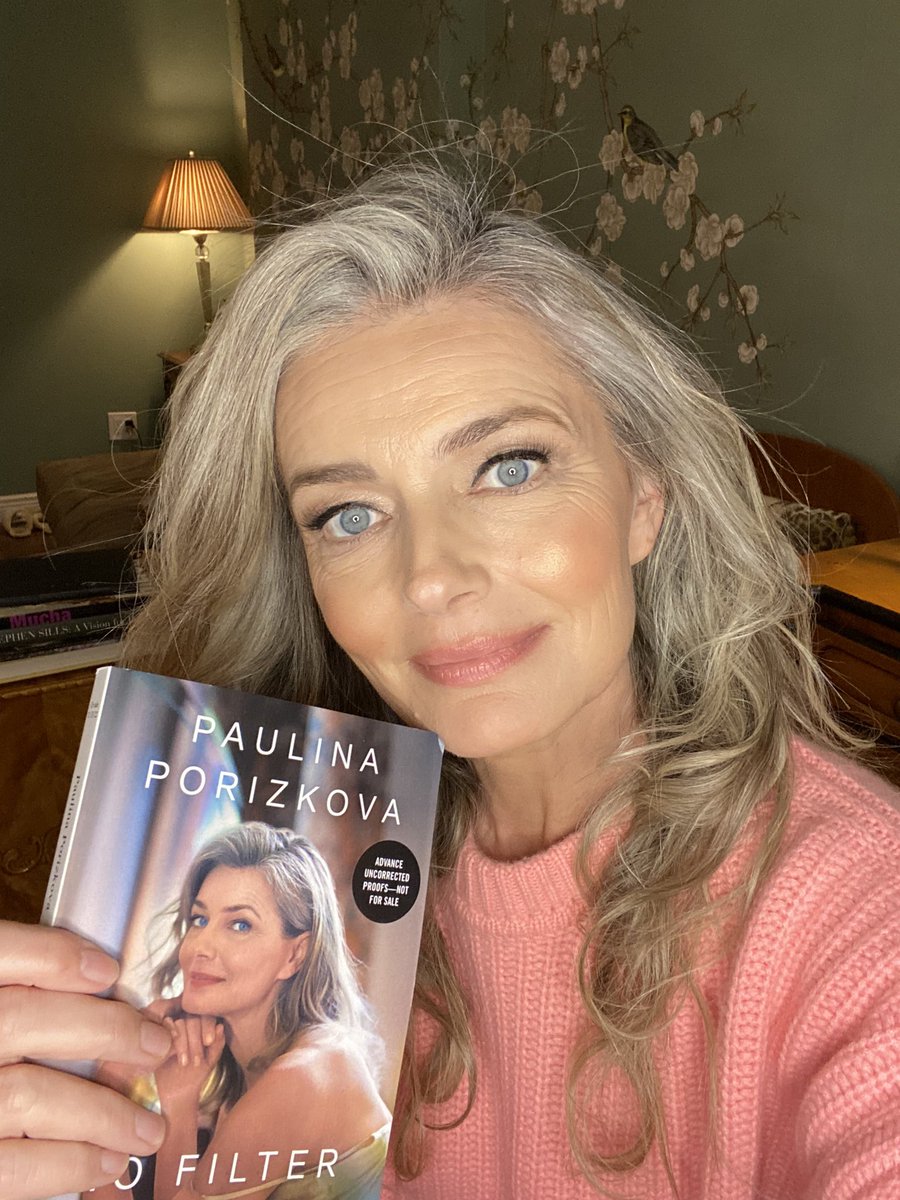 If you haven't already, make sure to pick up this #MustRead for your mom, sister, friend, even hubby! Perfect gift for Valentine's and/or Mother's Day... The story is incredibly, but the message is PRICELESS! :) Don't miss out, follow @paulinaporizkov #SuperWoman #BookOfTheYear
