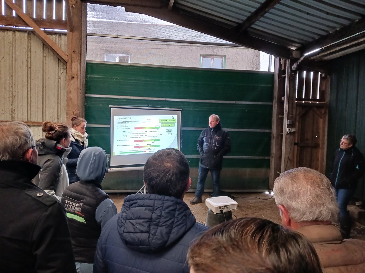FTattevin's tweet photo. Seenoviale à Pontchâteau en Loire-Atlantique toute l'équipe de conseillers @seenovia mobilisée pour accueillir les participants dans une ambiance conviviale @RicordelE https://t.co/U2bo3zBO0v