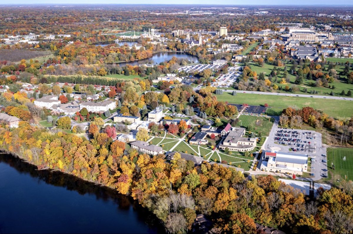 CoachKalen's tweet photo. Look at our beautiful campus 👀 #HCC https://t.co/yYO7rsVYr9