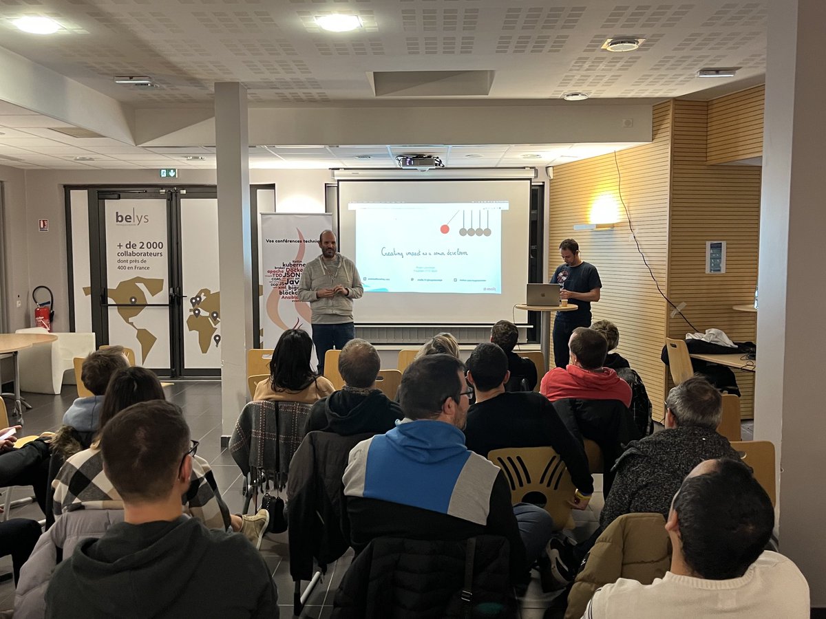 Cette fois c’est lancé. 
Reprise du LavaJUG après ces années de break.
Thx ⁦<a href="/braincubeFR/">Braincube Fr</a>⁩ ⁦<a href="/be_ys_cloud/">BeYs Cloud</a>⁩ ⁦<a href="/HarvestGroupe/">Harvest</a>⁩ nos sponsors et ⁦<a href="/hugolassiege/">hugo lassiege</a>⁩ notre speaker du soir.