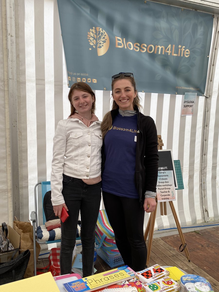 Blossom4L's tweet photo. Showcase with some of our students😍#blossom4life #learning #growth #development #students #parents #mums #dads #school #colleges #studysupports #studytips https://t.co/kX02OgHRIk