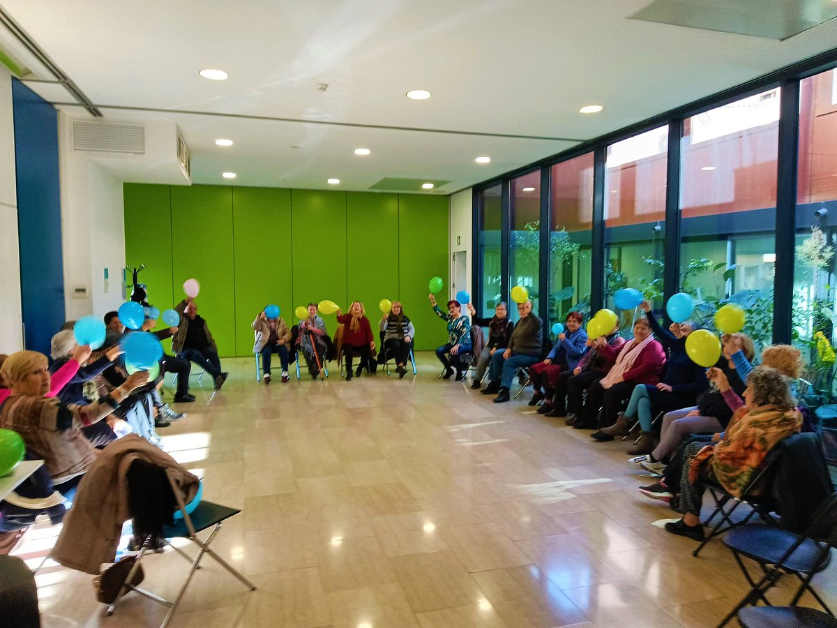 CASAL DE LES PERSONES GRANS LES ROQUETES tweet media