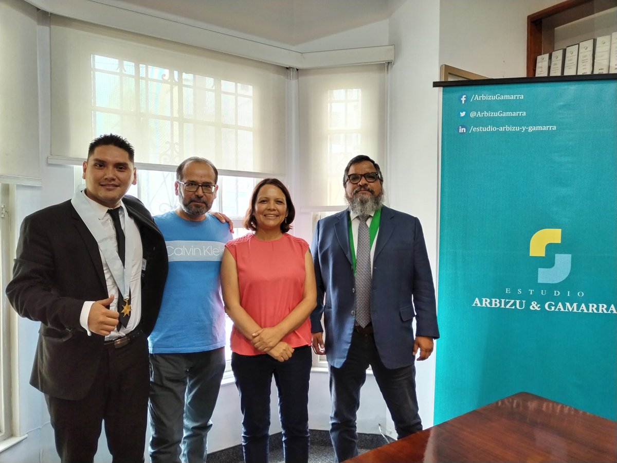 anahidurandg's tweet photo. La sentencia sienta un precedente importante y debe servir para que los “periodistas” sepan que terruquear es delito y tiene consecuencias. Una democracia debe ante todo preservar la dignidad de las personas. Gracias al Estudio 
@ArbizuGamarra, siempre defendiendo causas justas. https://t.co/BD2asrnznG