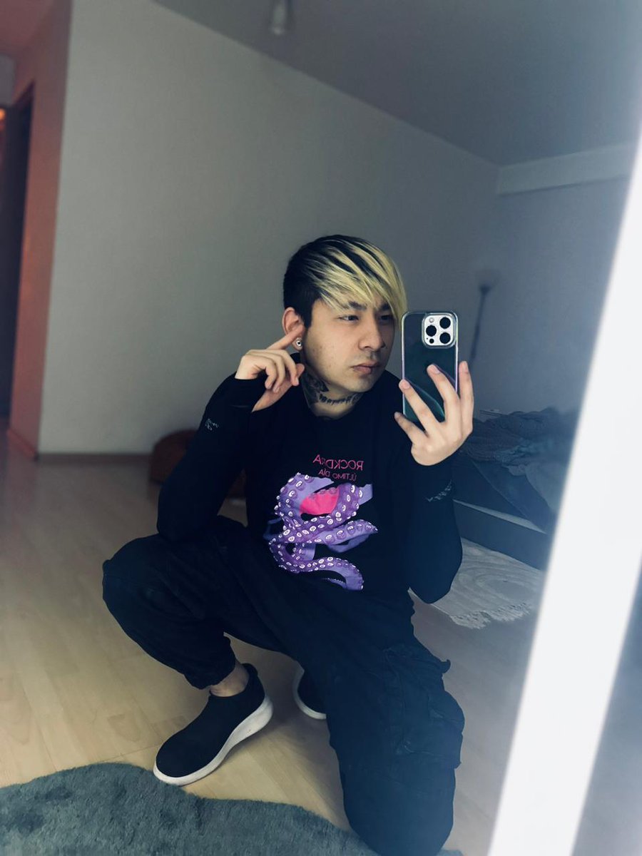 ⚠️Te queremos presumir en nuestro Spotify!!
Envía tu foto con la playera de #Rockdra o comparte tu vídeo si fuiste a nuestro show!!
beacons.ai/rockdraoficial…

Se cómo #lalito🤟 y síguenos !!