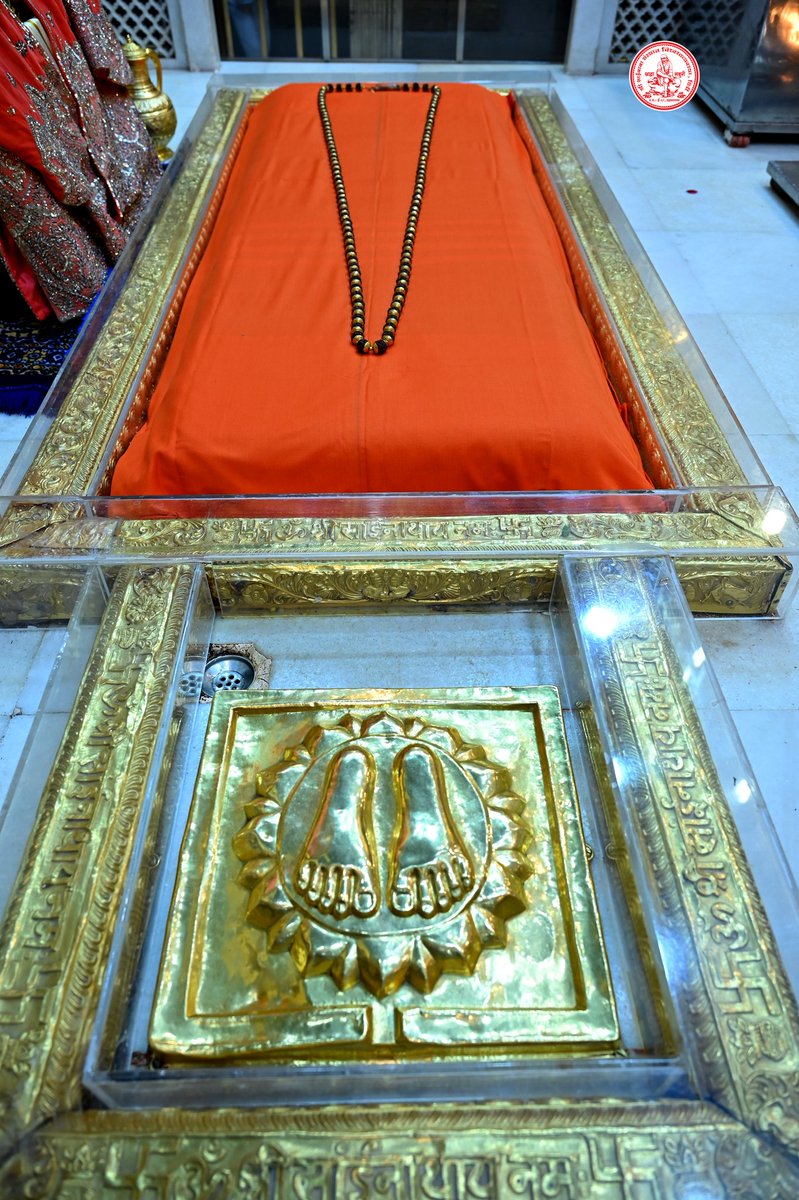 DATTASAITEMPLE's tweet photo. ఓం సాయిరాం
షిర్డీ శేజ్ హారతి దర్శన్
(19.01.23)గురువారం...🙏🙏🙏
#saibabaofshirdi
#shirdi #shirdisaibaba #shirdisai #shirdidarshan #shirdisaibabatemple #shirdibaba #saibabamessage #saibabamiracles #saibabateachings #devichowk #rajahmundry #temple #templesofindia https://t.co/8kLsV2clau