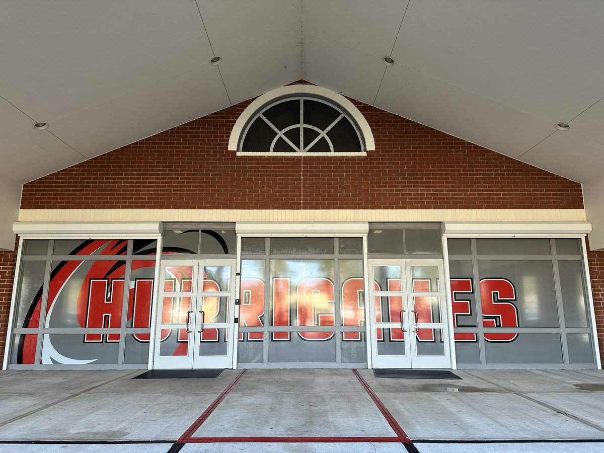 JWESfamily's tweet photo. A HUGE shoutout to our amazing PTA for this wonderful addition to our school!
Thank you for all you do in keeping our school beautiful + safe! Walker wouldn’t be the same without you ♥️
#WalkerStrong #TeamWalker #SCPS #PTA https://t.co/gGS90RLfq3