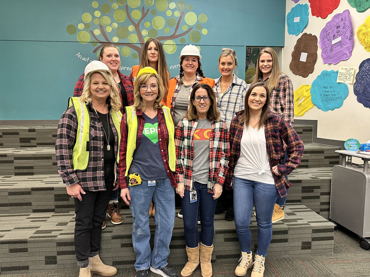 Happy 100th Day of School to our <a href="/EpicElementary/">EPiC Elementary</a> students! Today’s festivities were construction themed and we are loving the spirit! #ShareTheGoodLPS