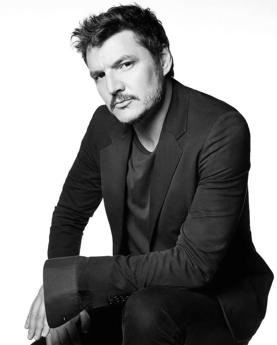 ppascalnews's tweet image. Gorgeous man 🫠🔥

#pedropascal #pascalispunk