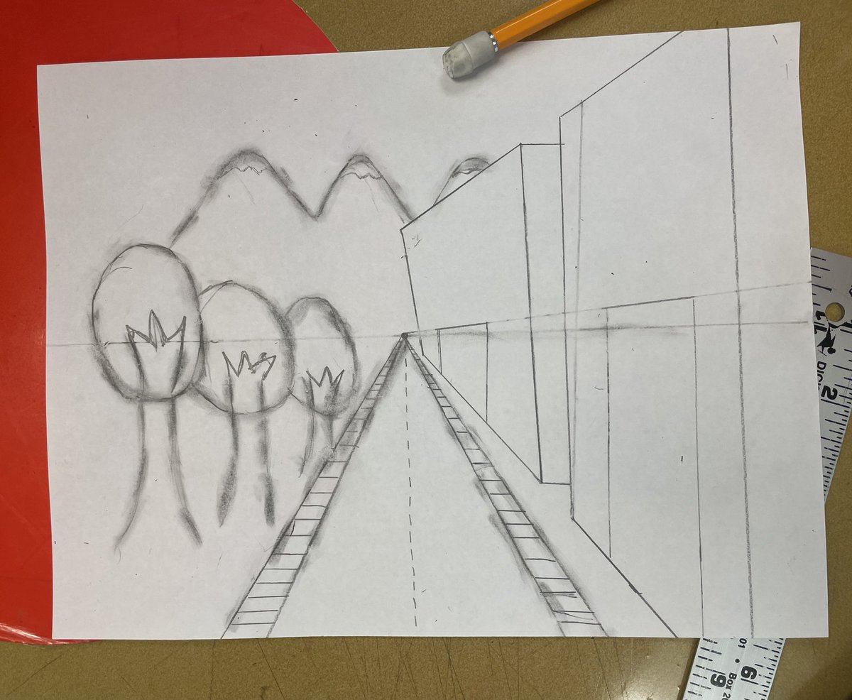 MsRega_ESASD's tweet photo. Day 1: allow students to explore the subject on their own terms in a safe space. Day 2: explicit step by step instruction… next up ‘students synthesize the concepts into their own work of art’ #1pointperspective #PracticeForMastery @BethlehemAreaSD @MarvineBASD https://t.co/jgoNt8sDvD