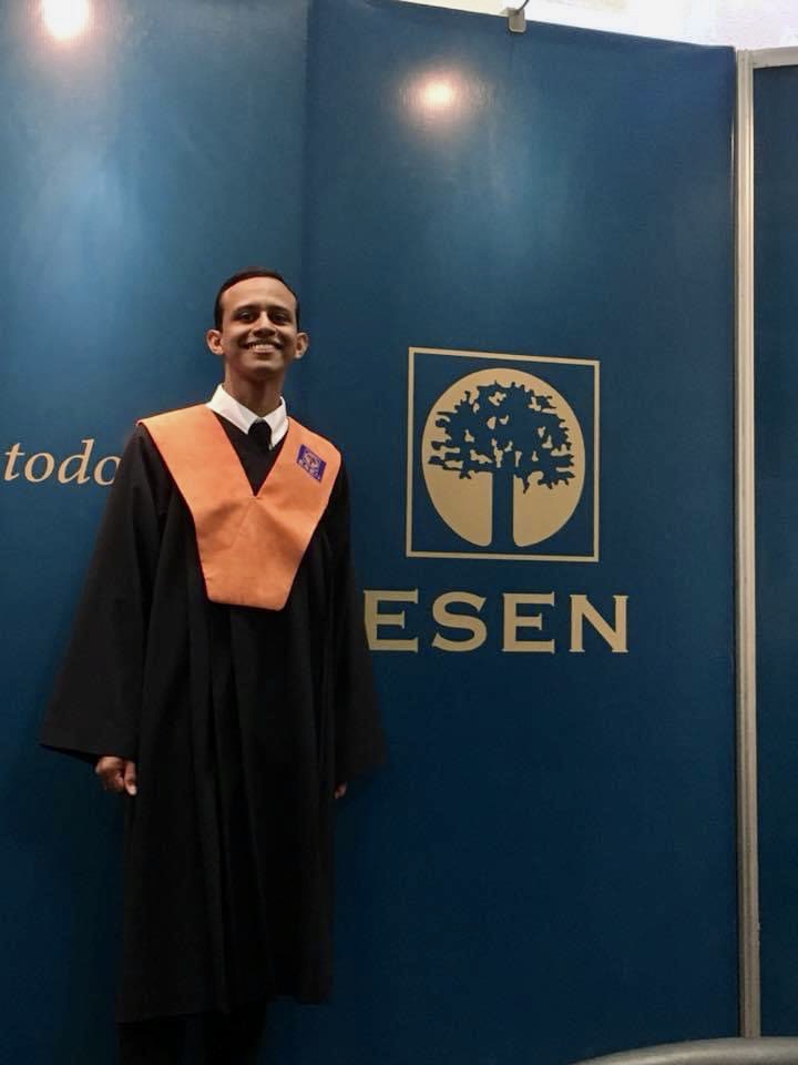 EnnerEmilio's tweet image. Hoy, hace 5 años, me gradué de la ESEN…y a partir de febrero seré legalmente Master, gracias a Fulbright! 🎉 #dreamscometrue #firstgenerationcollegestudent