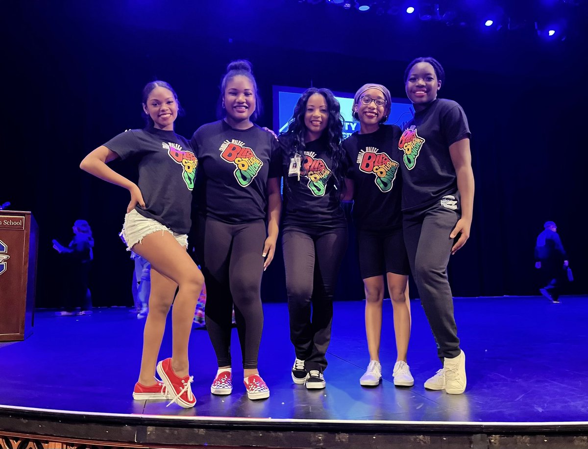 msraeblack's tweet image. Nice job ladies! Cultural Unity Assembly day #BSU #stepteam #chs #clubs @CusdEquity @Educator_Frnkln