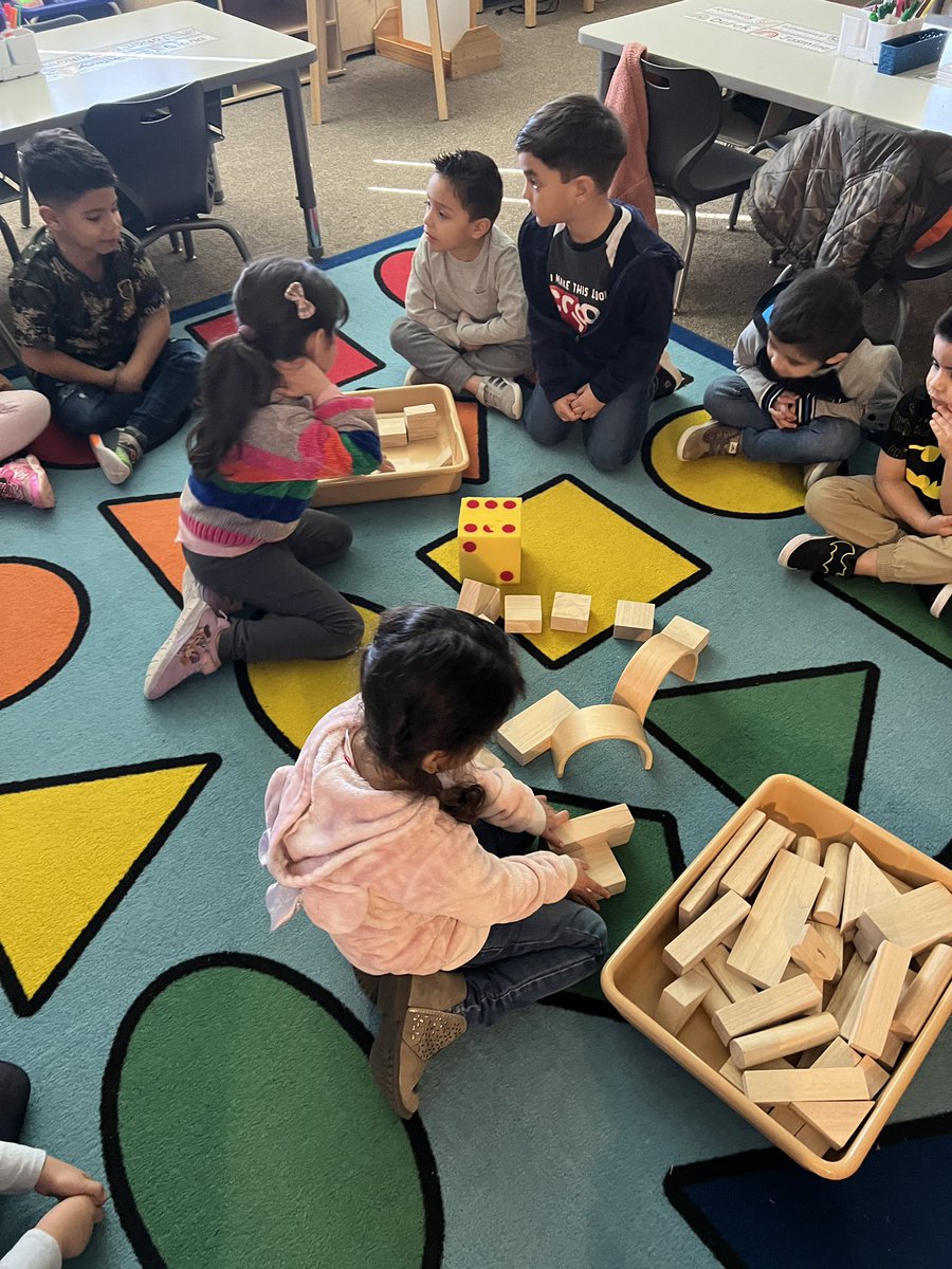 missmendoza_'s tweet photo. For our math lesson today, students were learning about subitizing with a โBuild A Houseโ game! Also helped teaching them about team work! They absolutely loved it! #creativity #prek #math #subitize #dicegames #constructing #teamwork https://t.co/fiezCBXIxP