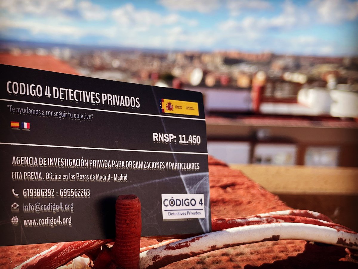 A veces hay que coger altura para ver mejor. Mañana de vigilancia desde los tejados de Madrid. Viento fuerza 10! #vigilanciaprivada #detectiveprivado #Codigo4