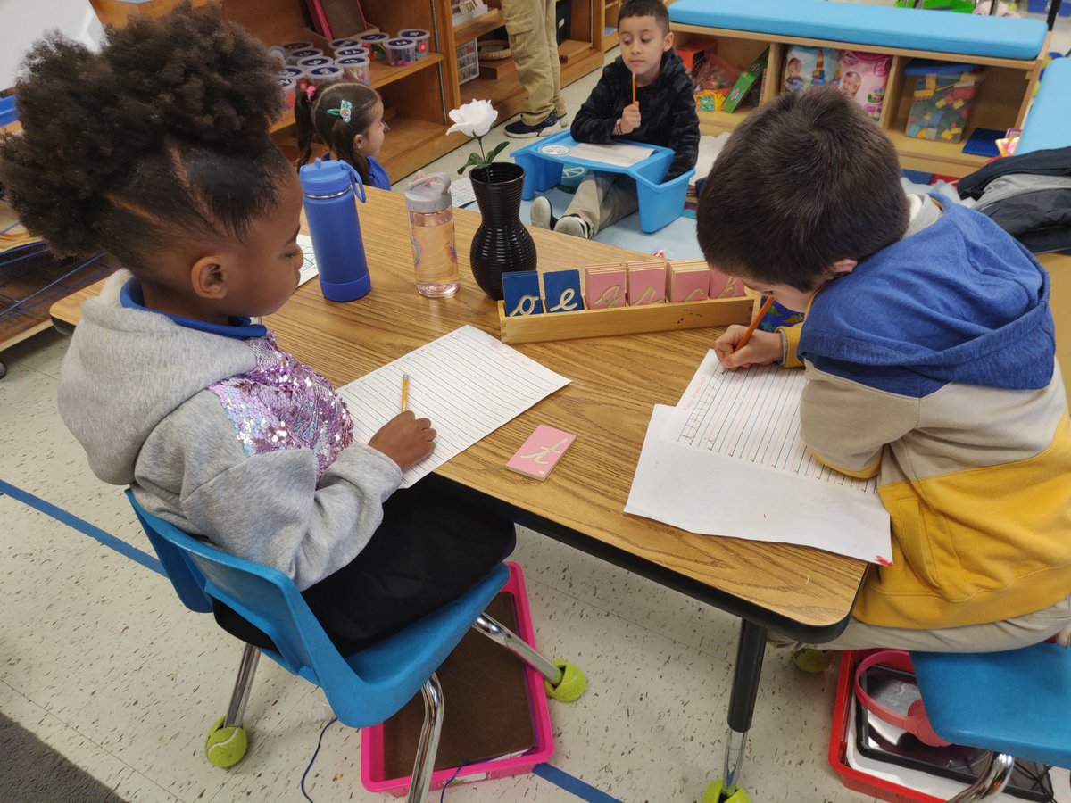 Channy_Bug's tweet photo. Check out Ms. Odanga's class at @HsmaWorld! While she completed her CLI testing, her class was well engaged in their Montessori lessons!
@DrZoePagan @DrElenaSHill @AaronDaffern @ICanReadDallas #publicmontessori https://t.co/pAY3iDyphc
