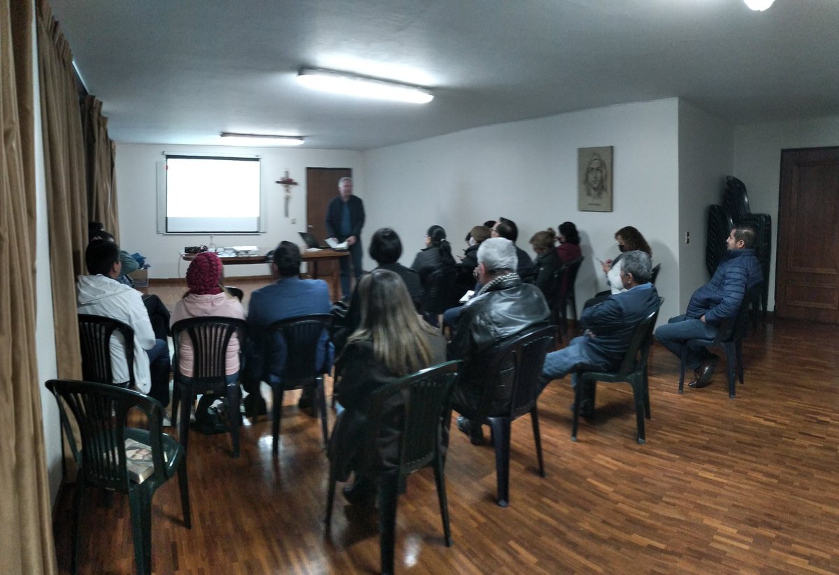 Emaus Quito - Ecuador tweet media