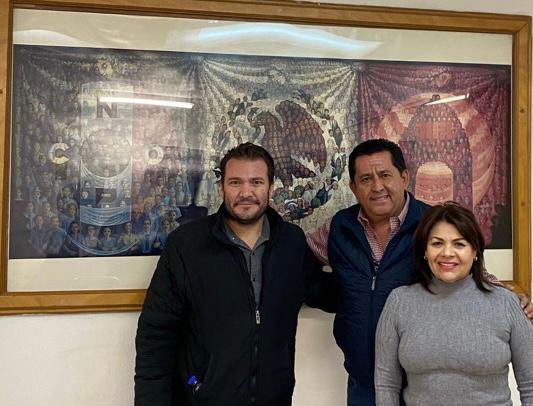 samuelrdz23's tweet photo. Buena reunión de trabajo con @DeliaSiller05 Coordinador Ejecutiva #CNOP #Coahuila y @REDVERASTEGUI quien estará apoyando al sector en la estrategia de comunicación a través del #Movimientomx @manolojim https://t.co/O1JZ3dXkEd