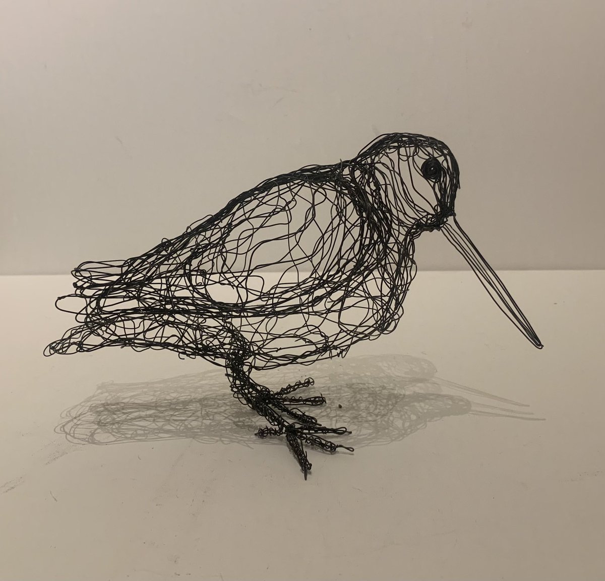 PaulGreenWire's tweet photo. Remember the Woodcock I rescued a few weeks ago?Well the Sculpture of that Bird is just finished.Woodcock!What a Bird! @ChrisGPackham @BBCWinterwatch #woodcock #wireartist #suffolkartis #minsmere #rspb https://t.co/Ri8jzVPToT